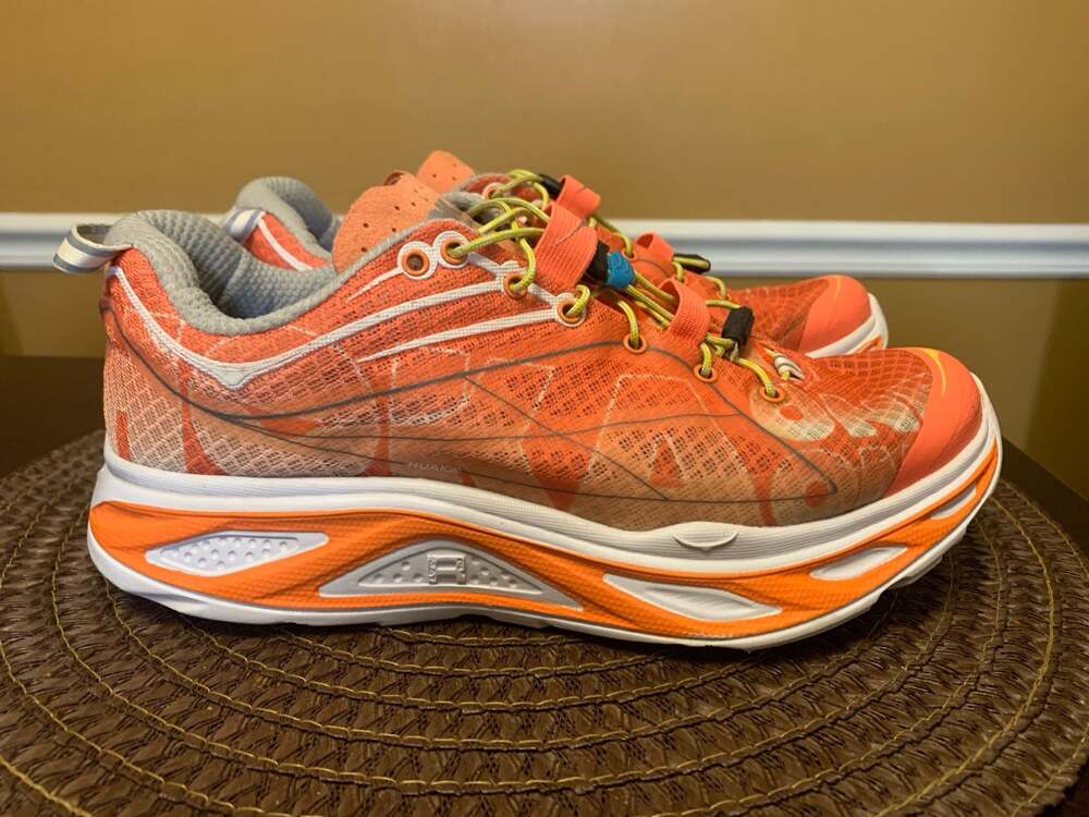Hoka One One Huaka Coral Performance Road Running Shoes 7.5